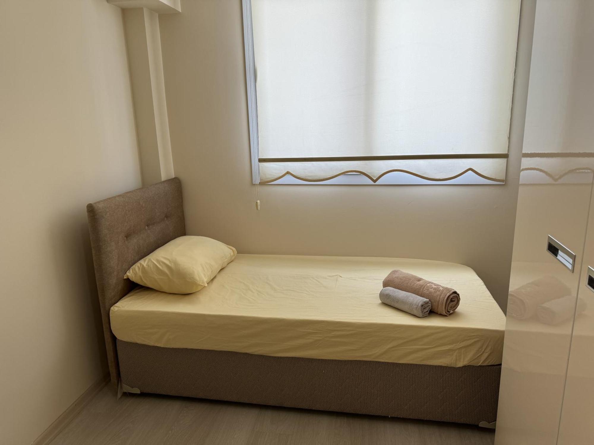 B Unique Twins Apartment ไคริเนีย ภายนอก รูปภาพ
